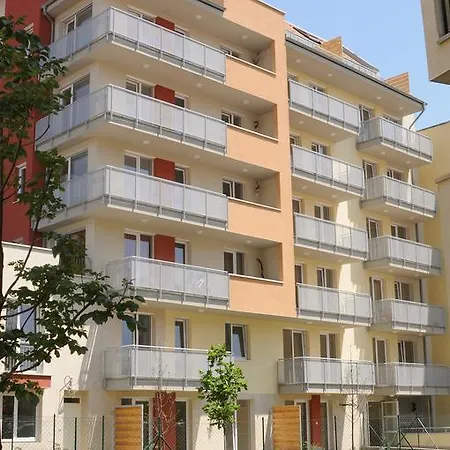 Vivaldi 아파트호텔 *