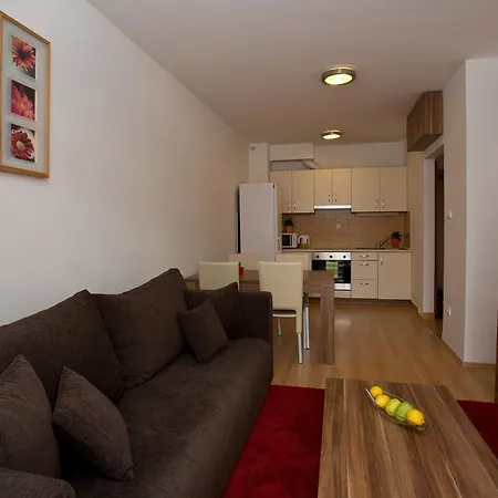 Vivaldi 아파트호텔 *